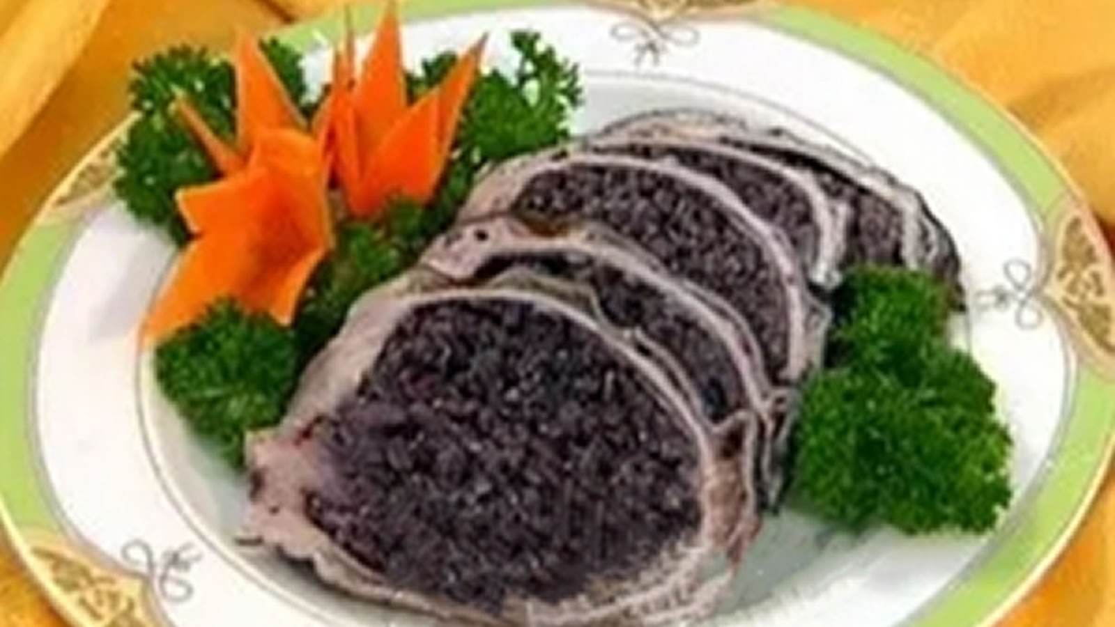 山药黑米炖猪肚